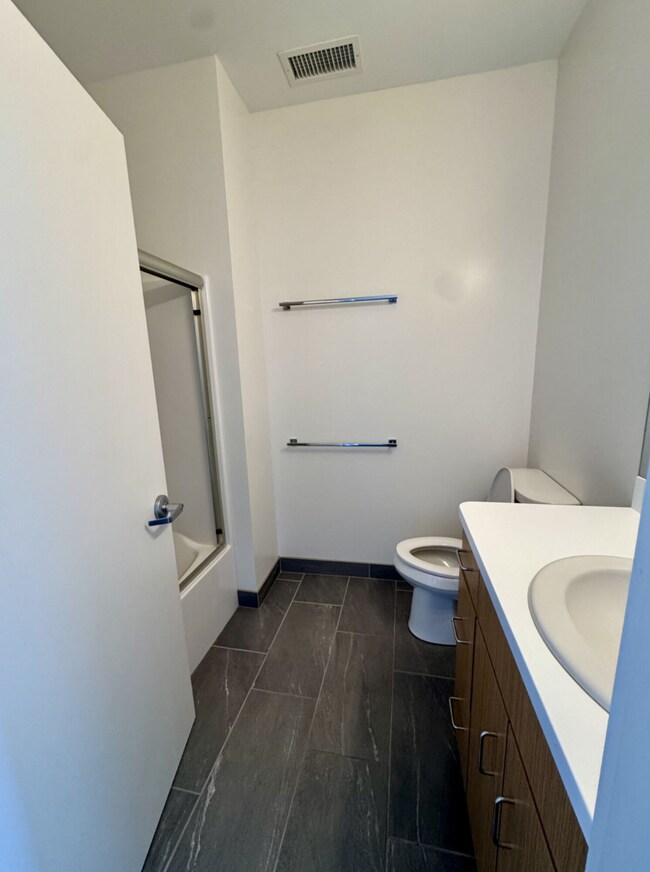 Building Photo - Liberty Beall