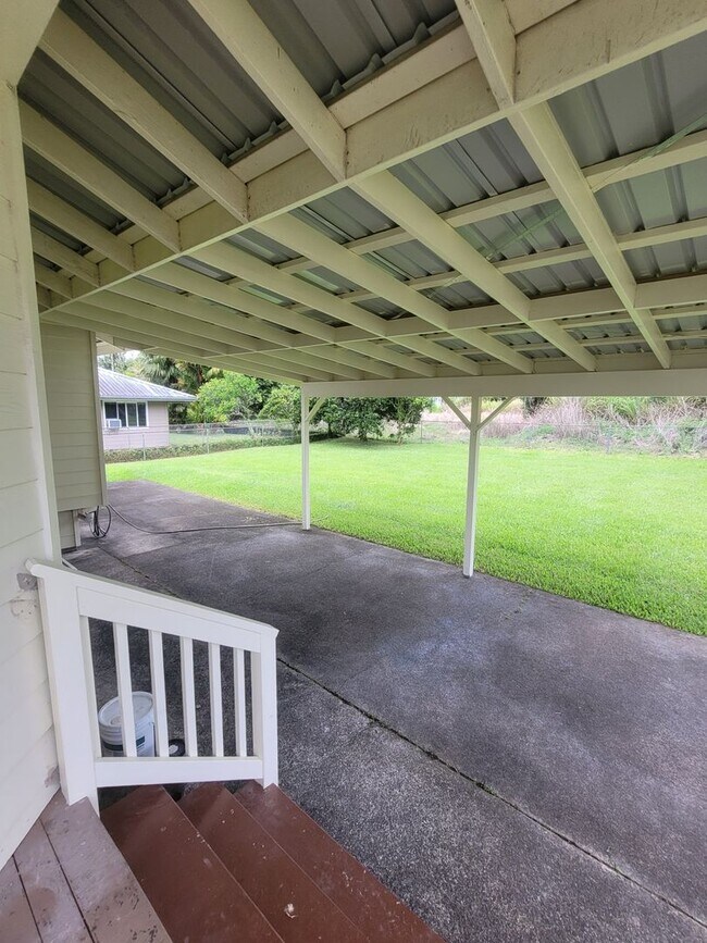 Building Photo - 105 Kaulike St