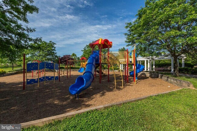 Building Photo - 9038 Falcon Glen Ct