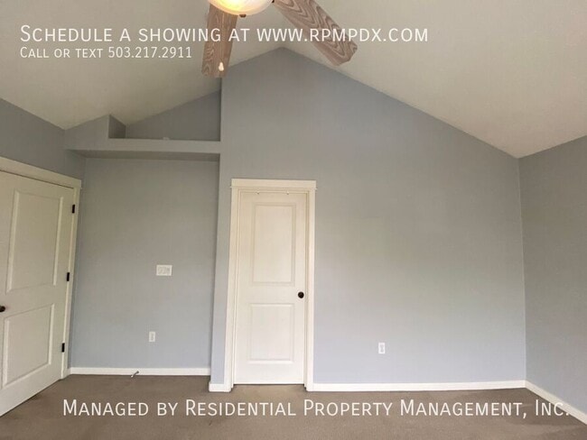 Building Photo - 2518 NW 1st Dr