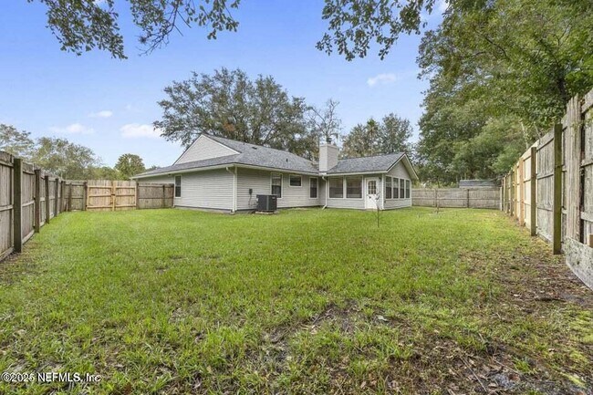 Building Photo - 8426 Santana Ct