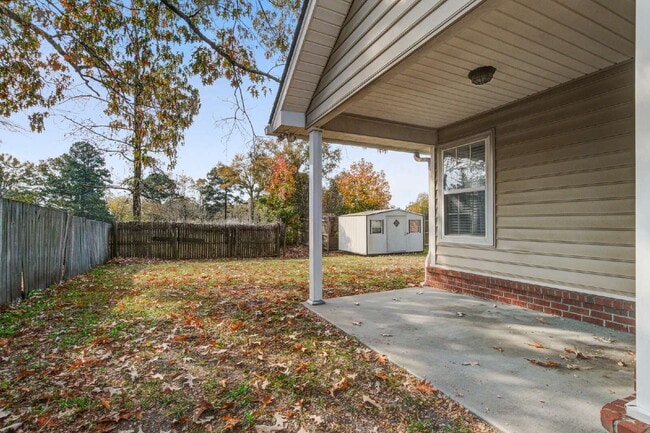 Building Photo - 7856 High Maple Cir