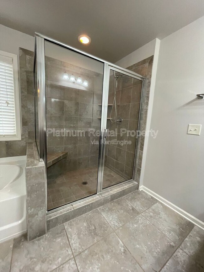 Building Photo - 4540 Tovero Pass