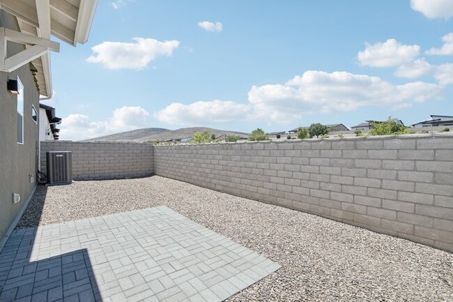 The Flats - Unit 2A - Private Yard - The Flats at Jasper