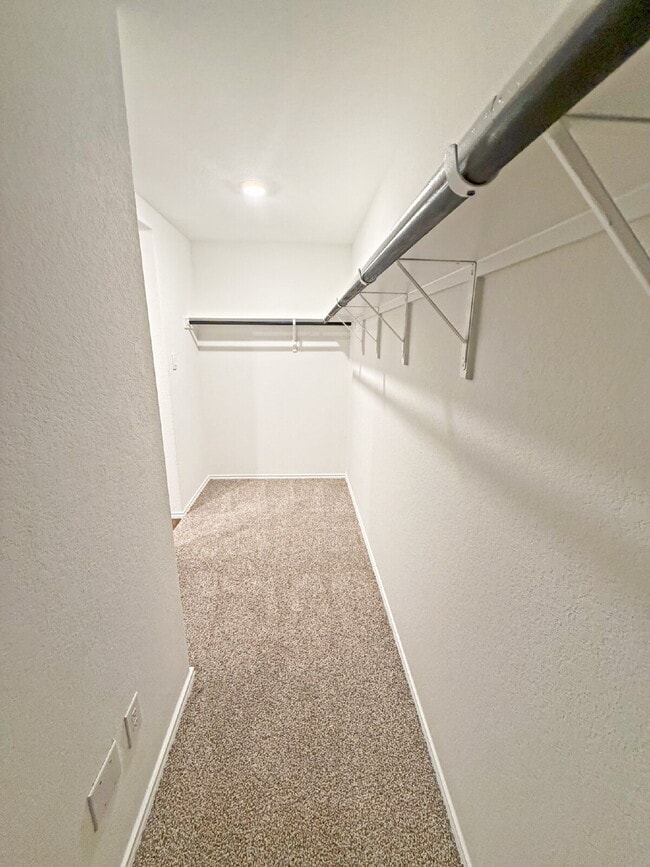 Building Photo - 5131 Blind Shot