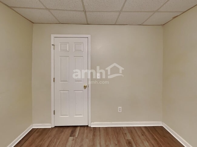 Building Photo - 2911 Water Lily Ct