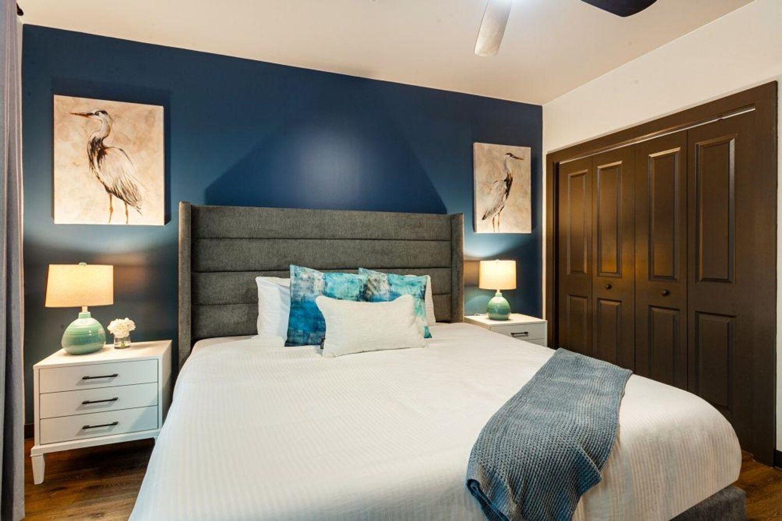 Building Photo - 611 Commerce St