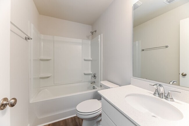 Building Photo - 264 Parkwood Vista Way