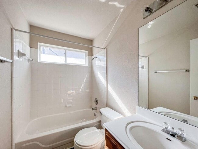 Building Photo - 2644 Gate Ridge Dr