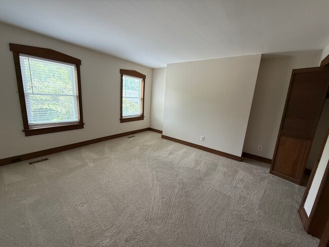 Building Photo - 1181 W Washington St
