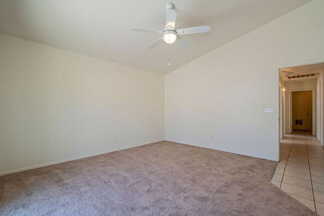 Building Photo - Warm Desert Living in La Cholla Ridge – 3 ...