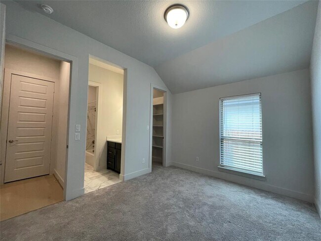 Building Photo - 149 Night Bloom Path