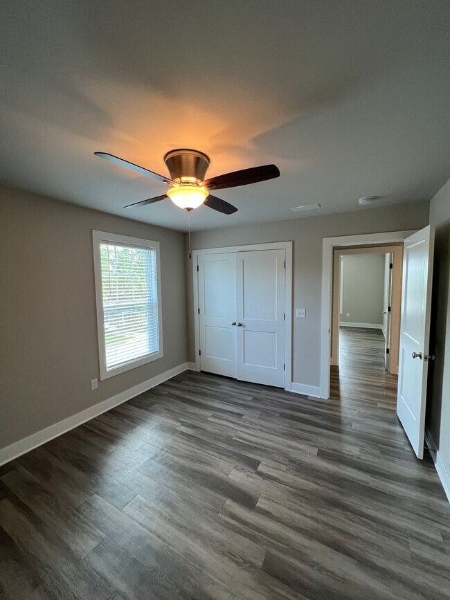 Building Photo - Topper Heights