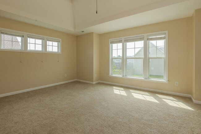 Building Photo - The Landing at Mill Creek community!  Washer / Dryer included