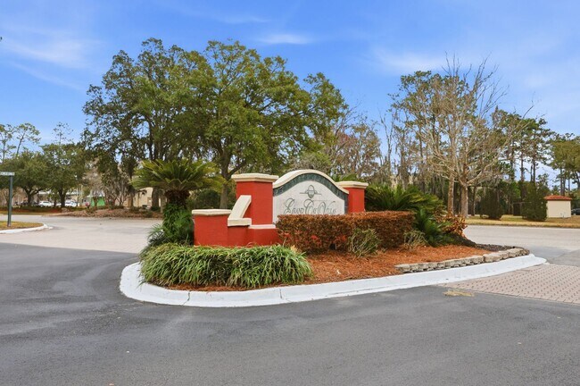 Building Photo - 211 Colima Ct