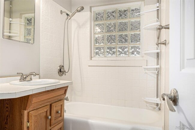 Building Photo - 1150 S Jackson St