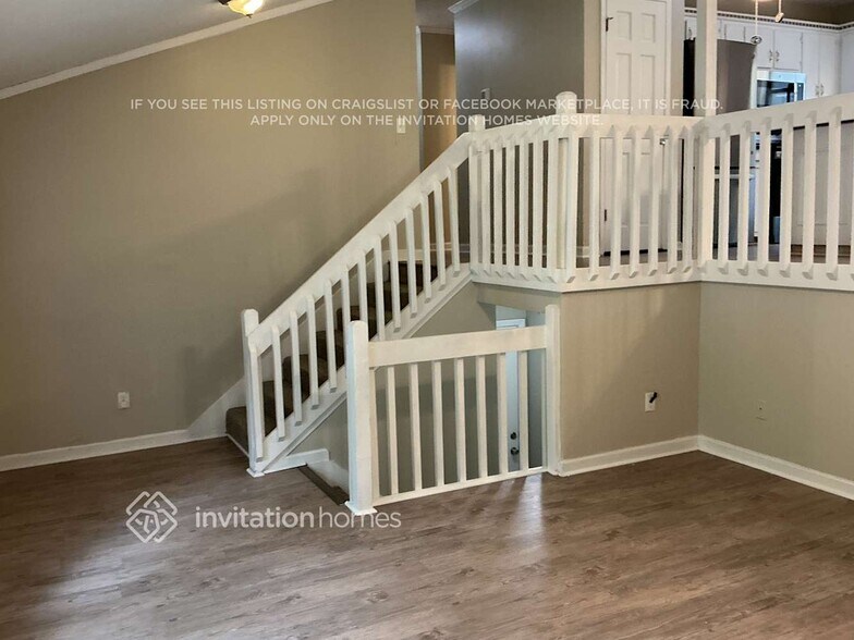 Building Photo - 2742 Mountbery Dr