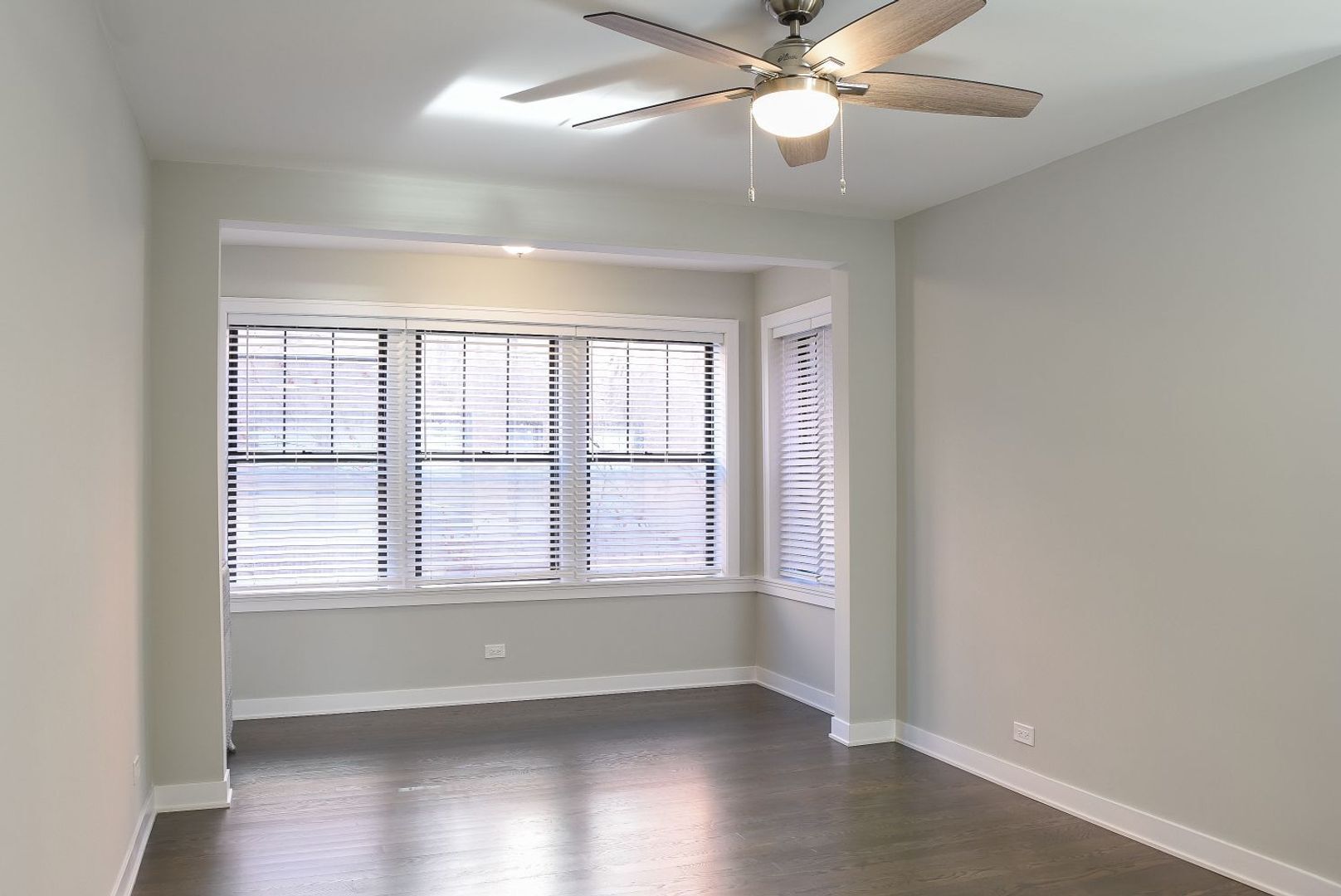 Building Photo - 2623 W Berwyn Ave