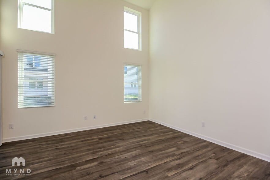 Building Photo - 1608 Corbett St