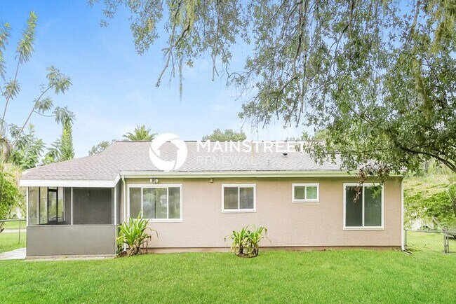 Building Photo - 3 Bedroom Pet-Friendly Home in NORTH PORT, FL with Main Street Renewal