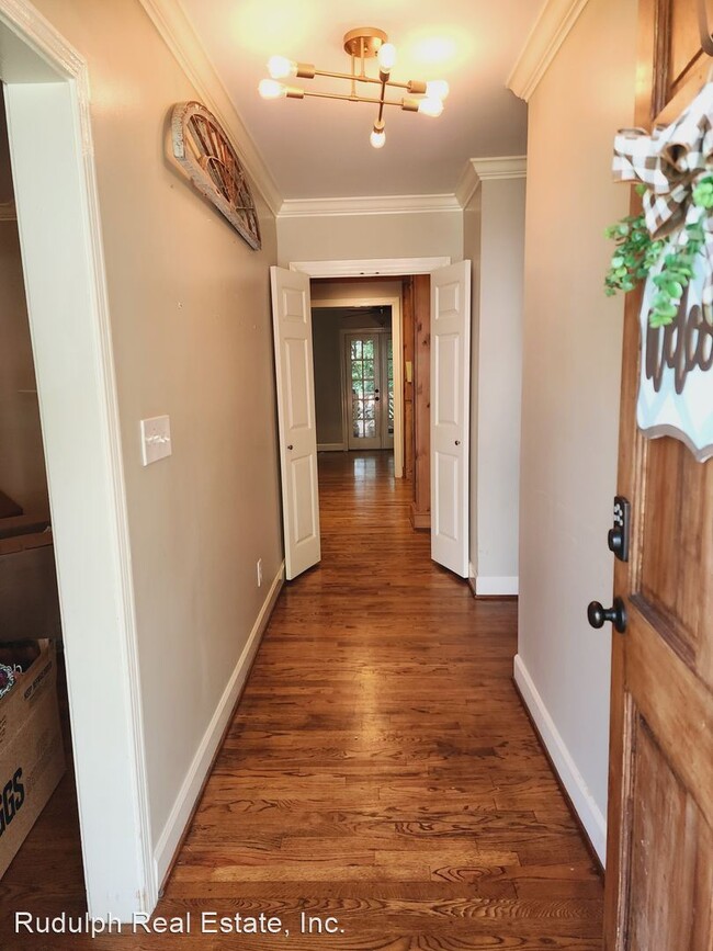 Building Photo - 4 br, 3 bath House - 12 Montevallo Ter.