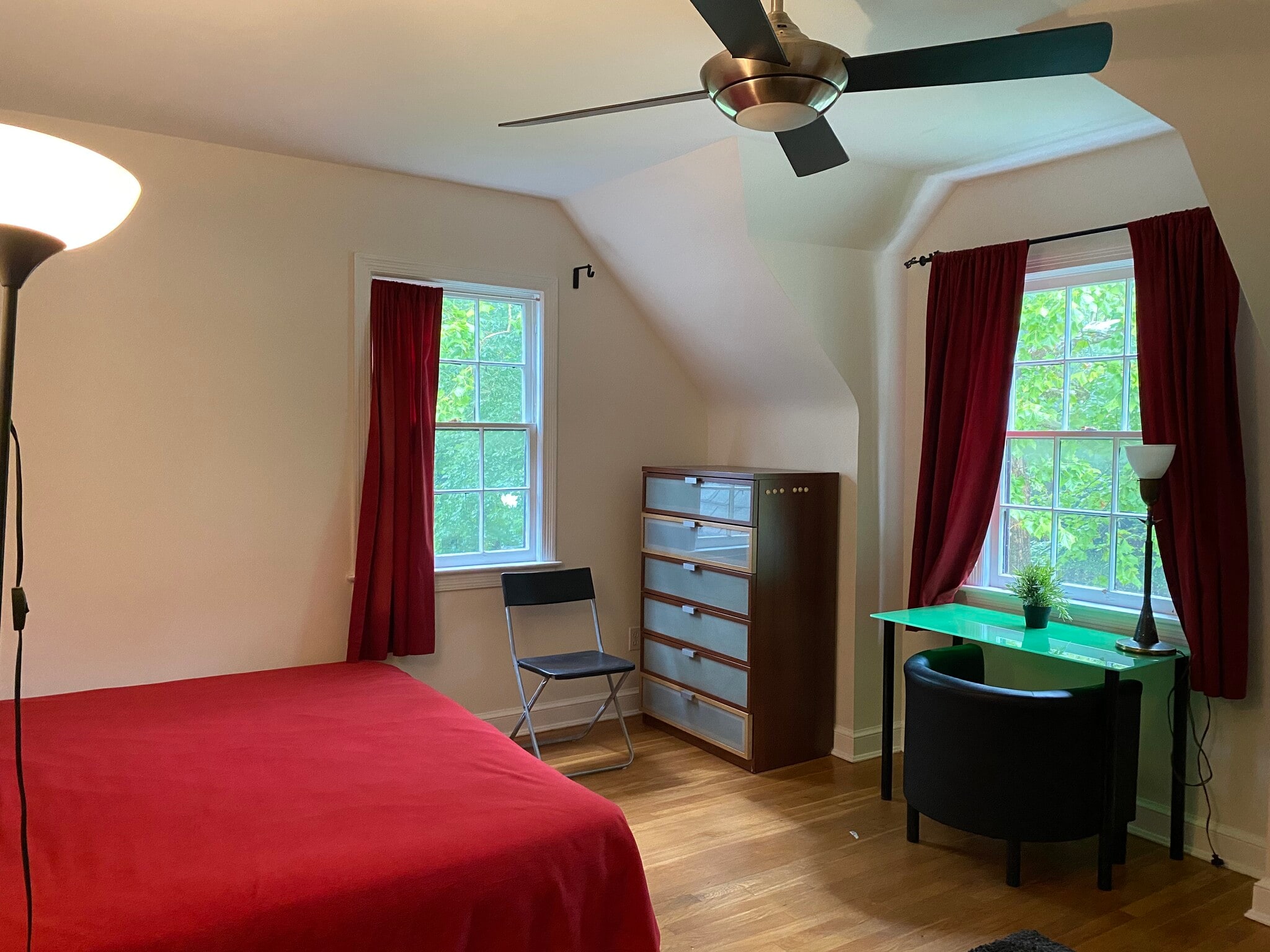 Room # 2 - 4427 Nebraska Ave NW