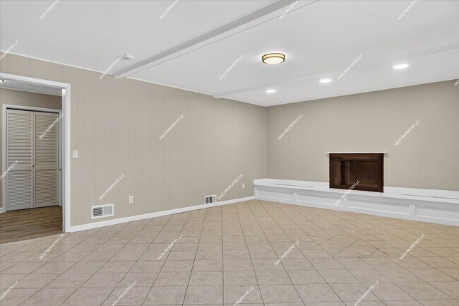 Building Photo - 28555 Stuart Ave