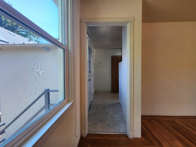 Building Photo - Luxurious Downtown Palo Alto Living - Top ...