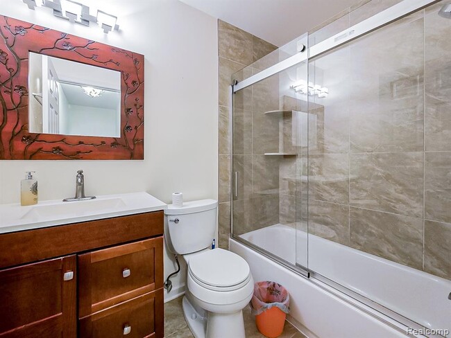 Building Photo - 3115 Sunnyside Ct