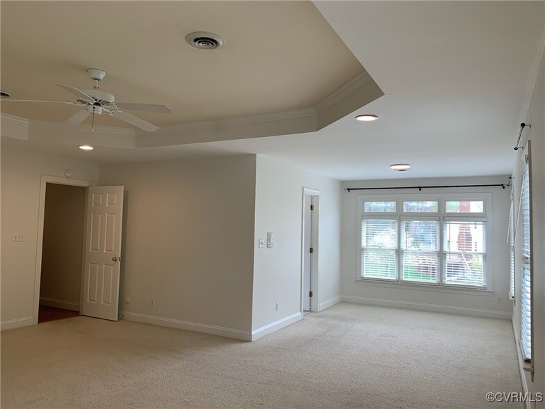 Building Photo - 2405 Stemwell Blvd