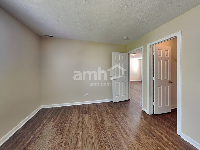 Building Photo - 11540 Glenn Abbey Ln