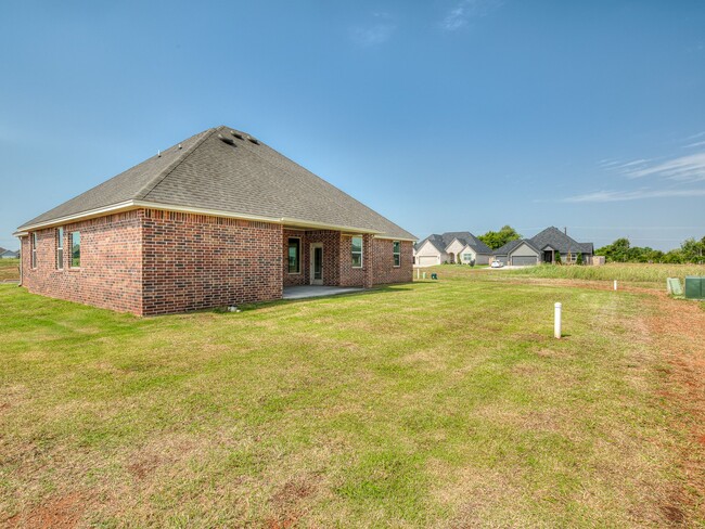 Building Photo - 9309 NW 145th Ct