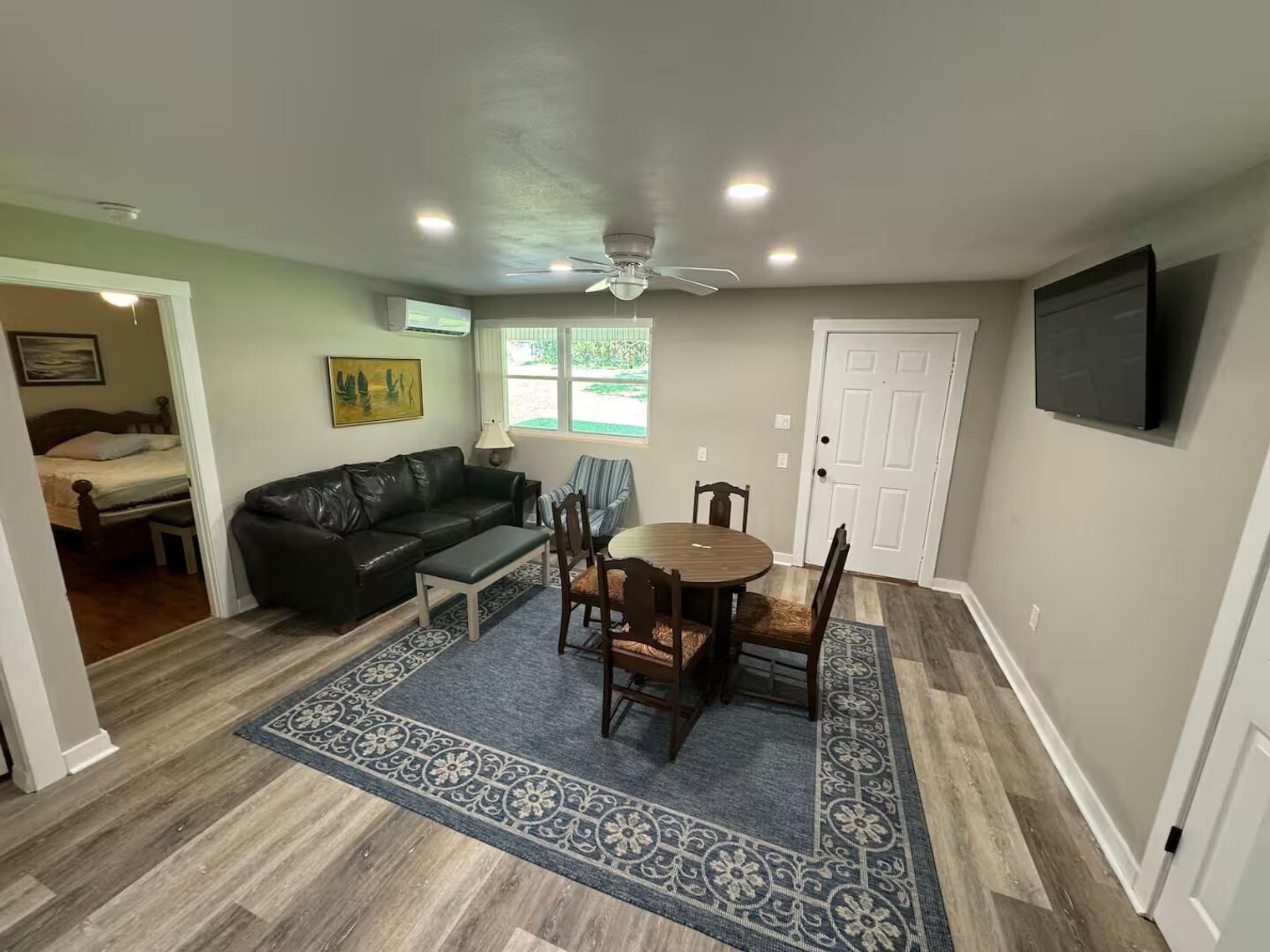 Building Photo - 2371 Le Ruth Dr