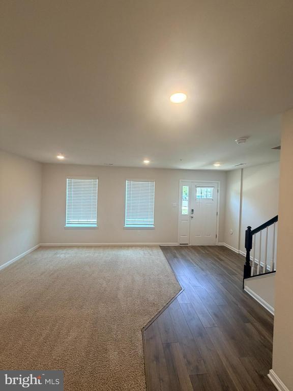 Building Photo - 6504 Bullrush Ct