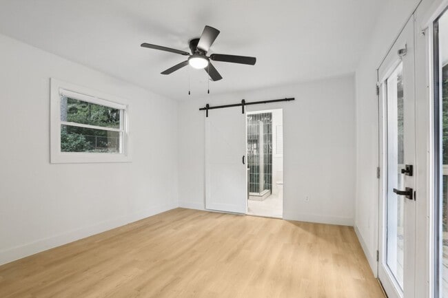 Building Photo - 4/2 Atlanta Home for Rent