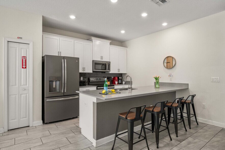 Building Photo - 1551 Sandbagger Dr