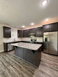 Building Photo - 1618 Strickland Bridge Rd