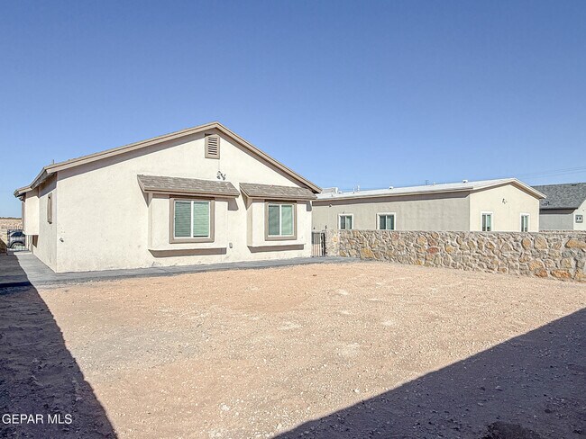 Building Photo - 14338 Kayla Mia Dr