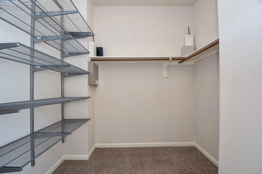 Building Photo - 4314 Koehler St