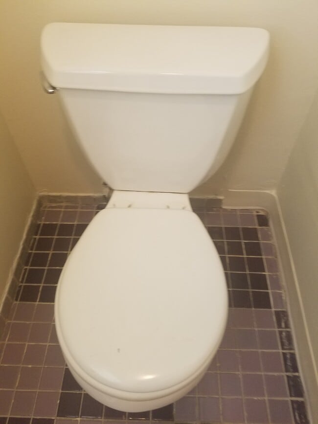 Building Photo - Single Family Home within walking distance to Quinnipiac