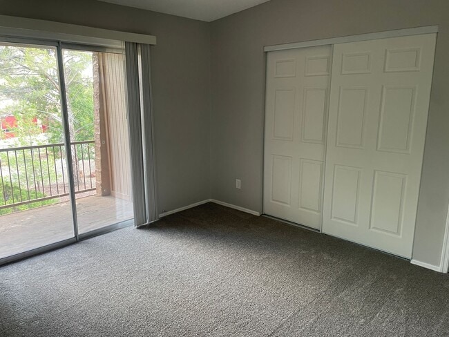 Building Photo - TOWNHOME - VILLAGE OF OAK CREEK - RED ROCK VIEWS