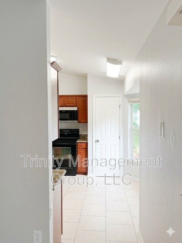 Building Photo - 53 Pecan Drive Pass