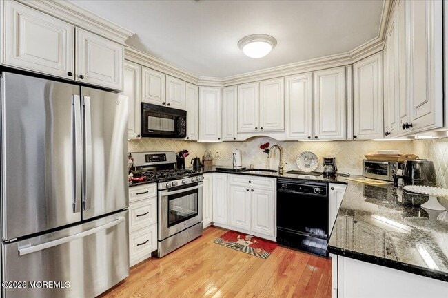 Building Photo - 53 Chesterfield Ln