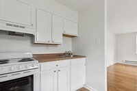 Building Photo - 2325 Haverford Rd