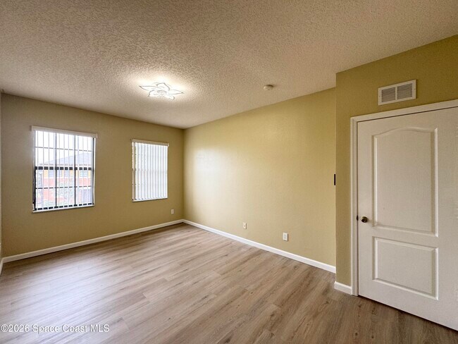 Building Photo - 1211 Marquise Ct