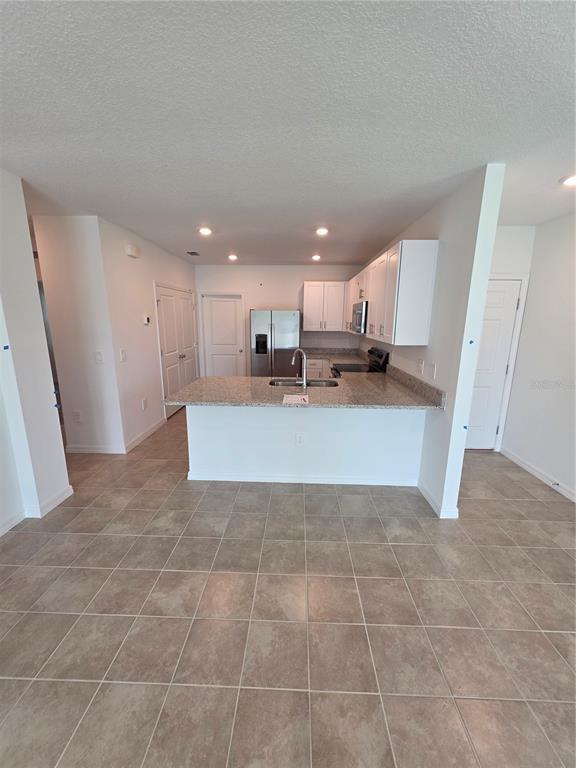 Building Photo - 503 Wayland Dr