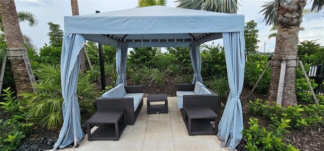 Building Photo - 2626 Light Sky Ln