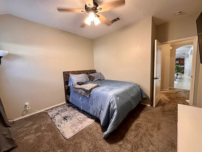 Building Photo - 5205 Greathouse Ave