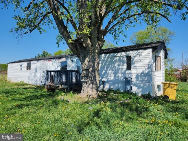 Building Photo - 121 Connector Rd