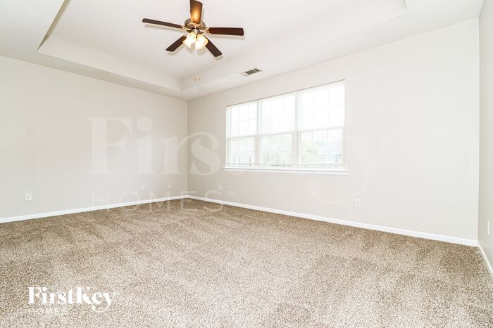 Building Photo - 979 Treymont Way